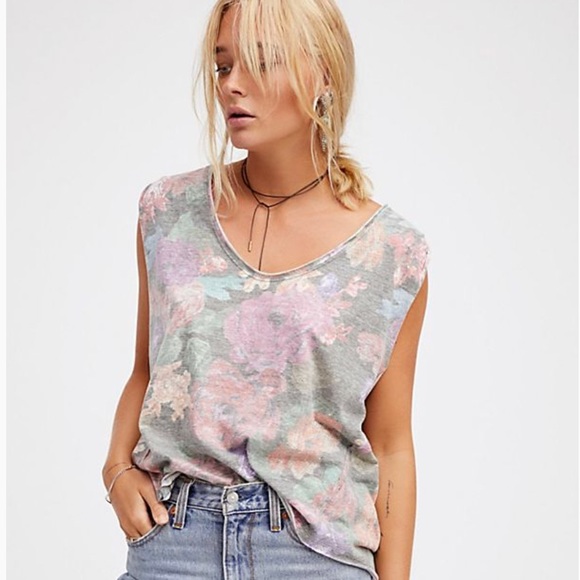 Free People Tops - ‼️FINAL PRICE‼️Free People Gardenia Tee